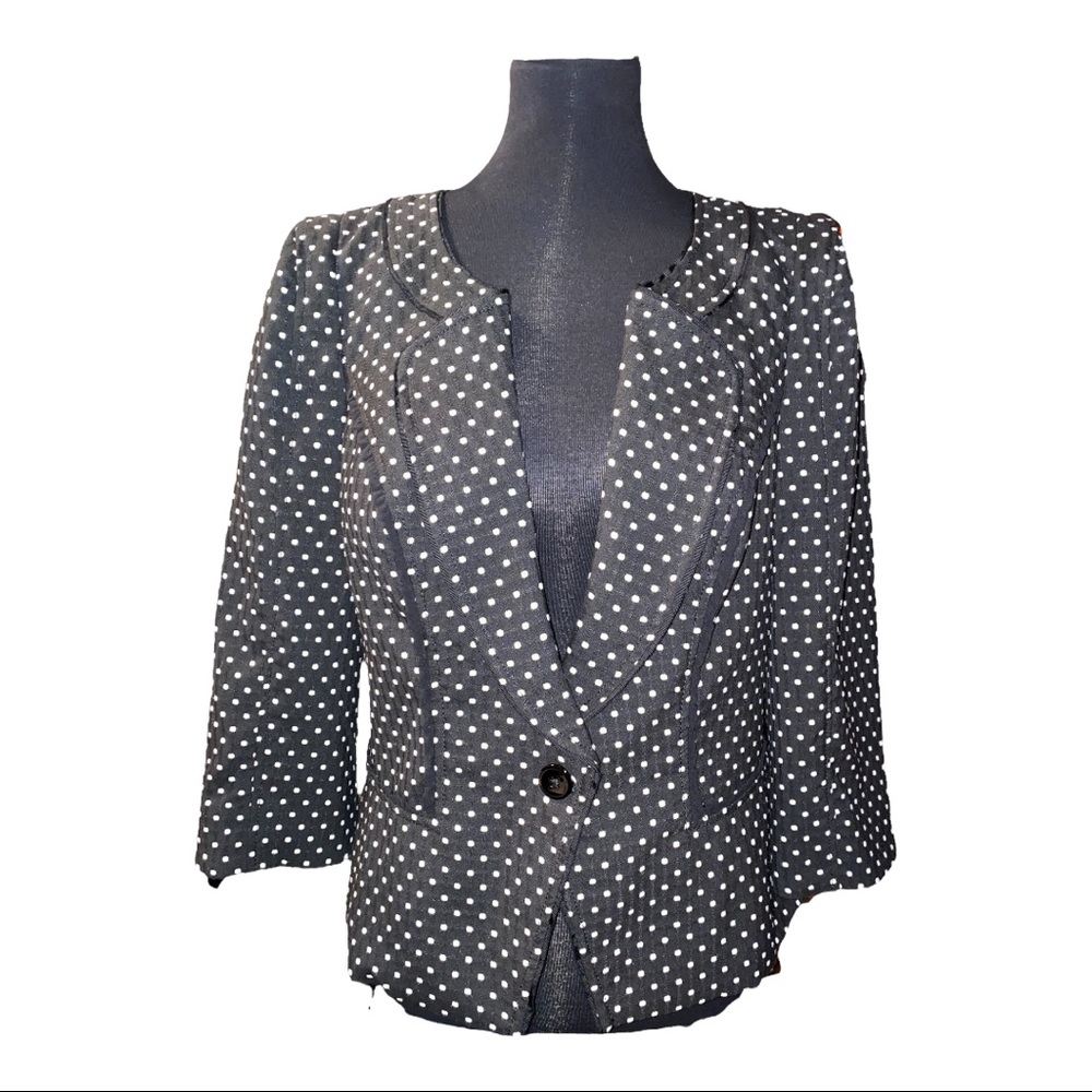 Blazer black and a white